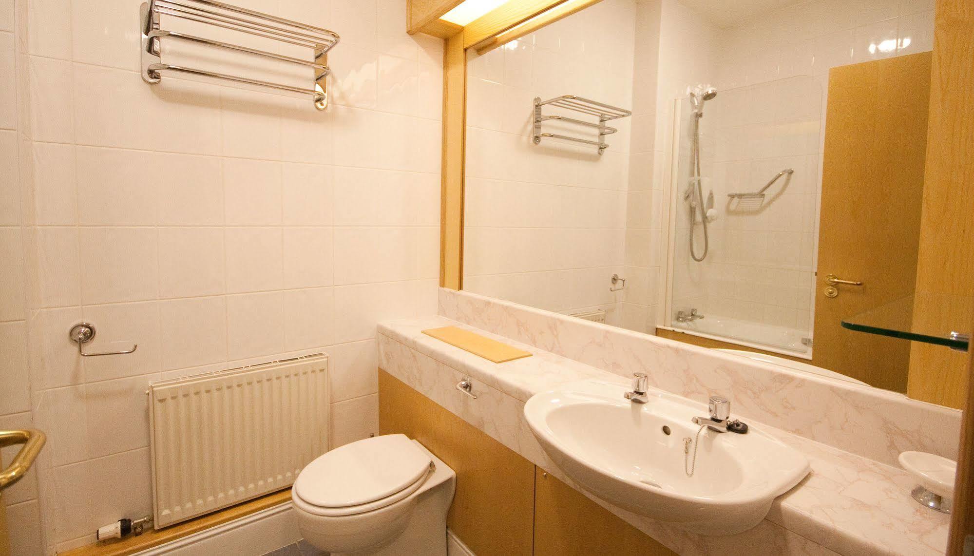 Dublin Airport Manor By Thekeycollections Bed & Breakfast Swords Exterior photo
