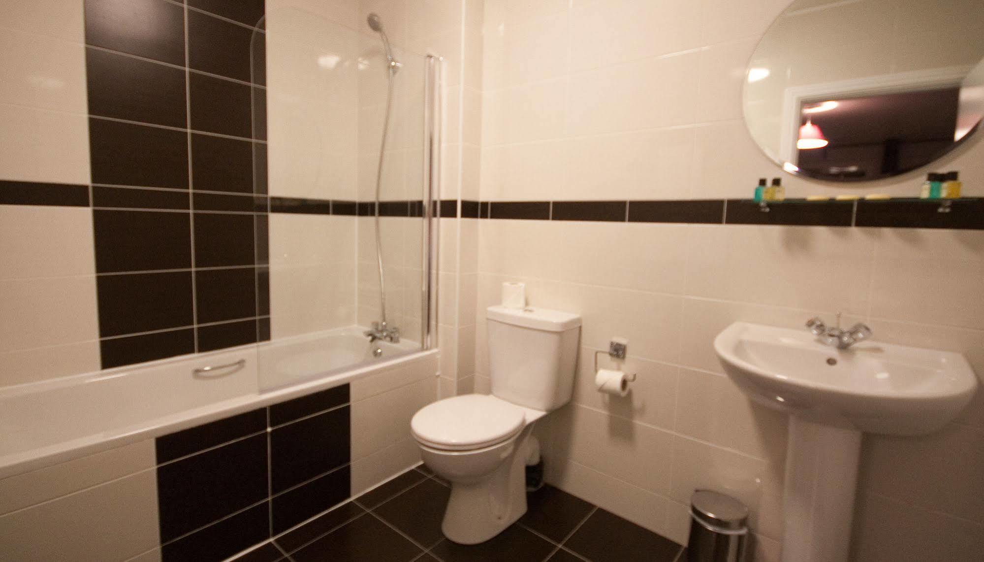 Dublin Airport Manor By Thekeycollections Bed & Breakfast Swords Exterior photo